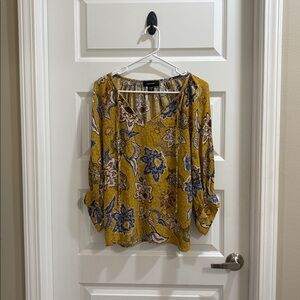 ✨Karen Kane Floral Blouse✨